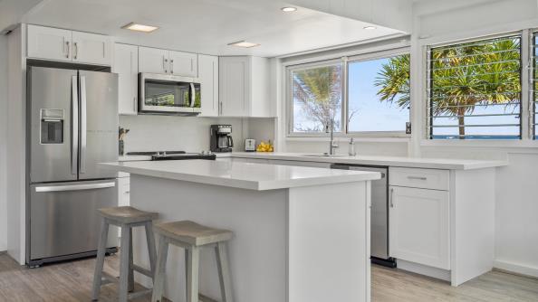 Kitchen full view